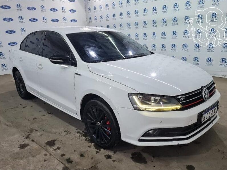 jetta-leilao-veiculos-oportunidade-investir-renda-extra