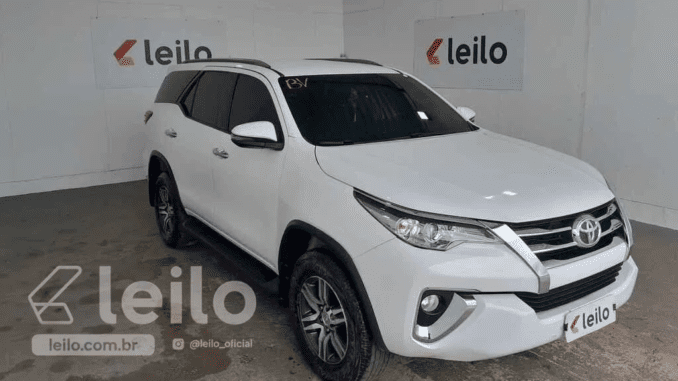 hilux-leilao-veiculos-oportunidade-investir-renda-extra