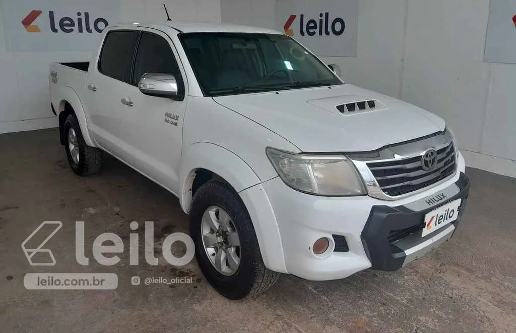 hilux-leilão-veículos-oportunidade-investir-renda-extra