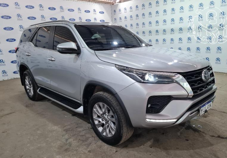 hilux-leilão-veículos-oportunidade-investir-renda-extra2