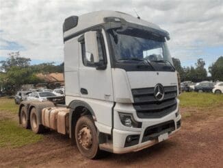 caminhao-mercedes-leilao-veiculos-oportunidade-investir-renda-extra