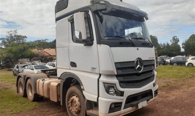 caminhao-mercedes-leilao-veiculos-oportunidade-investir-renda-extra