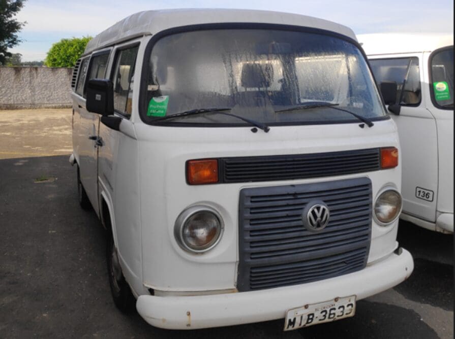 kombi-leilao-veiculos-oportunidade-investir-renda-extra