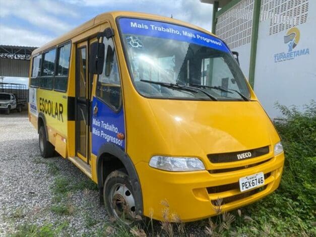 onibus-iveco-leilao-veiculos-oportunidade-investir-renda-extra