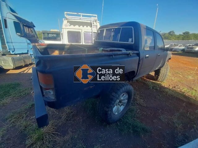 hilux-leilao-veiculos-oportunidade-investir-renda-extra
