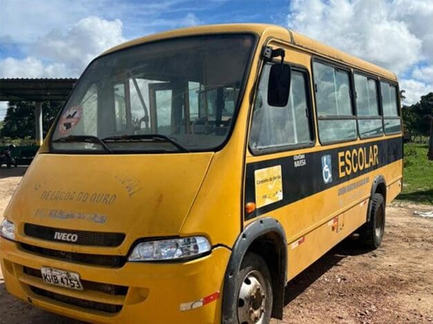 onibus-iveco-leilao-veiculos-oportunidade-investir-renda-extra