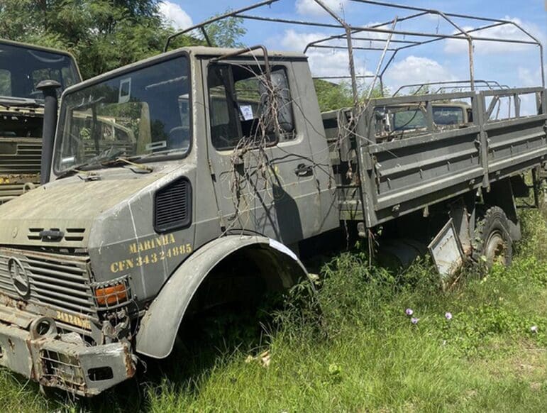 caminhão-mercedes-benz-leilao-veiculos-oportunidade-investir-renda-extra