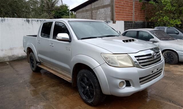 TOYOTA-HILUX-CD-4X4-SRV-OPORTUNIDADE-LEILÃO-DESCOMPLICADO-INVESTIMENTO-VIP-LEILÕES-RECUPERADO-FINANCIAMENTO