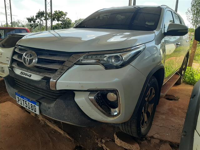 toyota-hilux-srx-2017-oportunidade-investimento-leilao-descomplicado-vip-leiloes-prf-apreensao