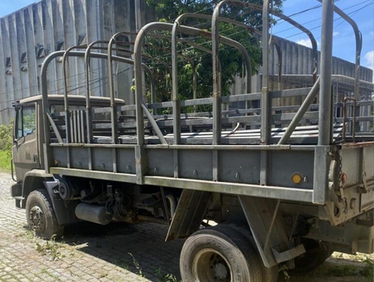 caminhão-militar-atego-4x4-leilao-marinha-brasil