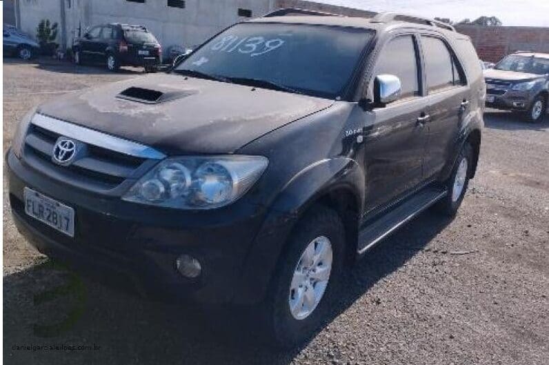 hilux-leilao-descomplicado-veiculos-oportunidade-carros