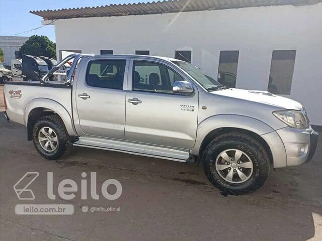 hilux-leilao-veiculos-oportunidade-investir-renda-extra
