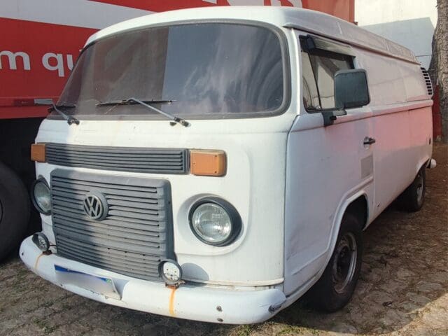 kombi-leilao-veiculos-oportunidade-investir-renda-extra