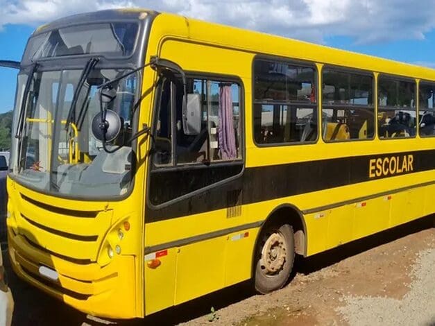 onibus-leilao-veiculos-oportunidade-investir-renda-extra
