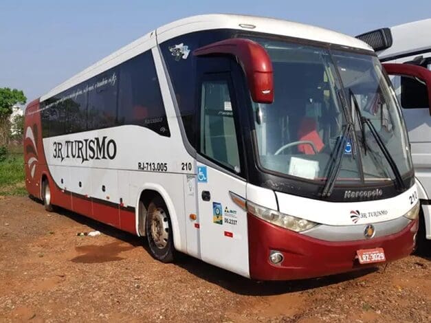 onibus-leilao-veiculos-oportunidade-investir-renda-extra
