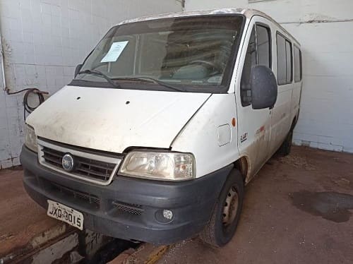 fiat-ducato-minibus-oportunidade-leilão-descomplicado-receita-federal-investimento-apreendido