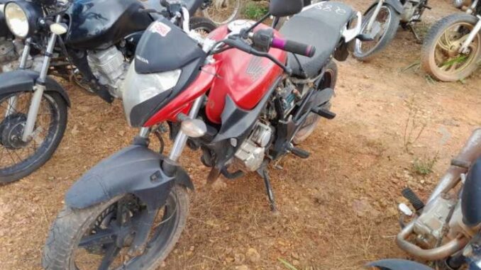 honda-cb-300r-oportunidade-leilão-descomplicado-investimento-leilões-rio-negro-prf-apreensão