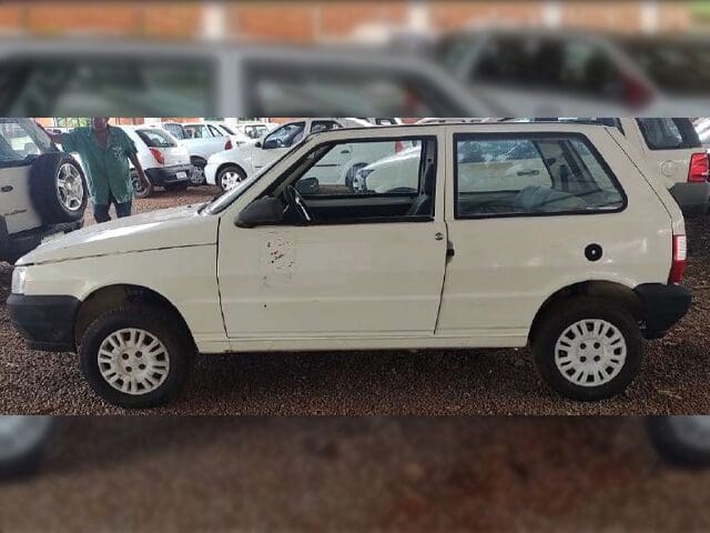 fiat uno mille no leilão veiculo