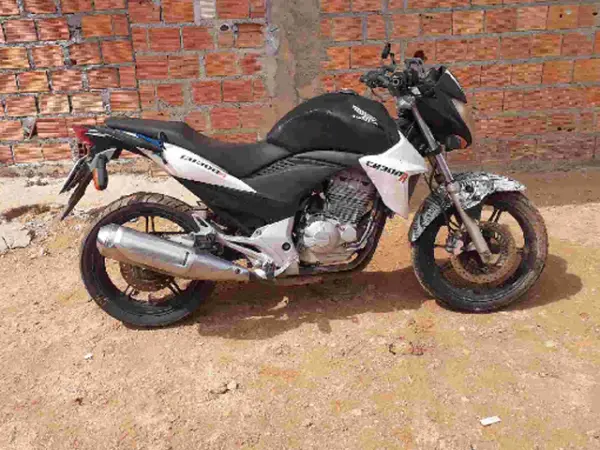 honda-cb300-leilao-motos-oportunidade-investir-renda-extra
