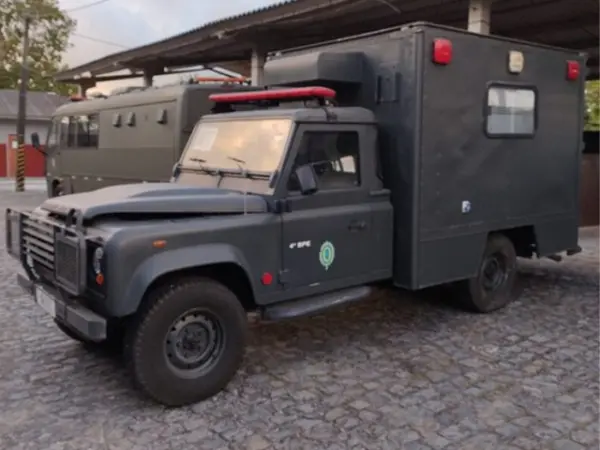 land-rover-defender-leilao-veiculos-oportunidade-investir-renda-extra
