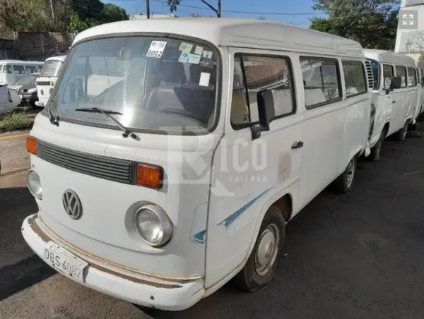 kombi-leilao-veiculos-oportunidade-investir-renda-extra
