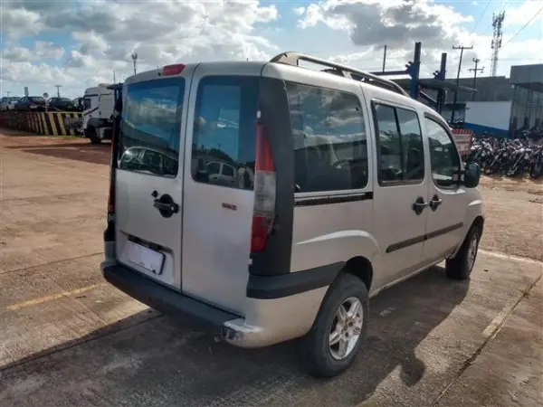 doblo-leilao-veiculos-oportunidade-investir-renda-extra
