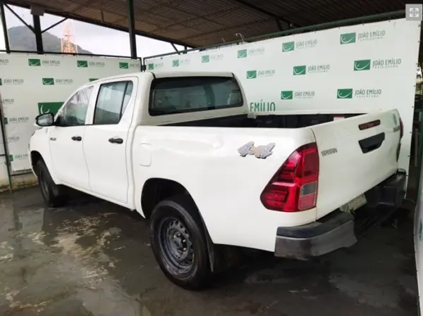 hilux-leilao-veiculos-oportunidade-investir-renda-extra
