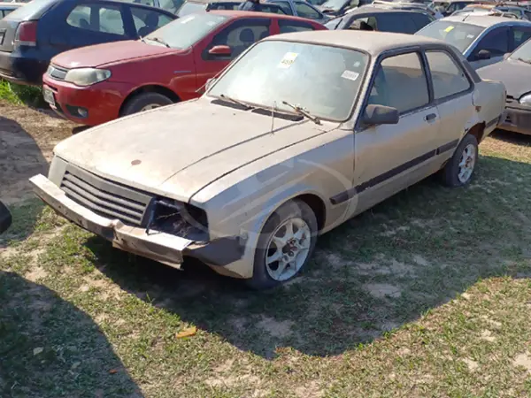 chevette-leilao-veiculos-oportunidade-investir-renda-extra
