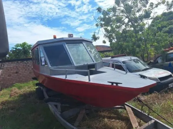 Barcos e Lanchas de Alumínio e Fibra no leilao