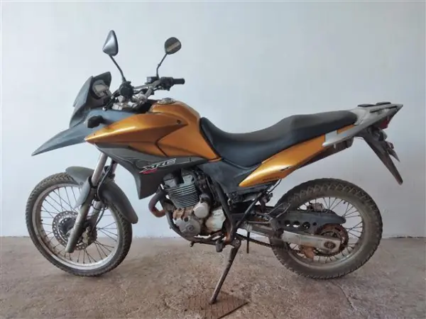 honda-xre-leilao-motos-oportunidade-investir-renda-extra
