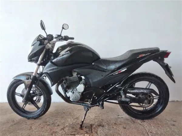 honda-cb300-leilao-motos-oportunidade-investir-renda-extra
