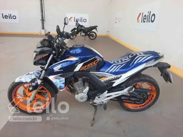 honda-twister-leilao-motos-oportunidade-investir-renda-extra