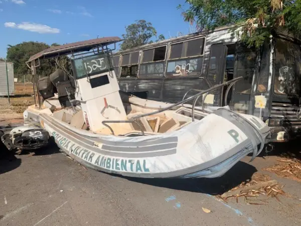 Barco Inflável SR-760 Lexboat leilao viaturas policia militar