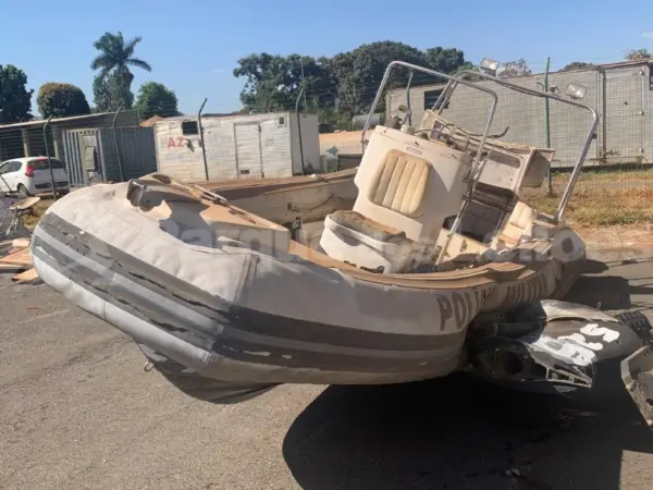 Bote Inflável Flexboat SE550M com 115HP 4T leilao viaturas policia militar