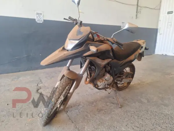 HONDA XRE 300 leiao de veiculos