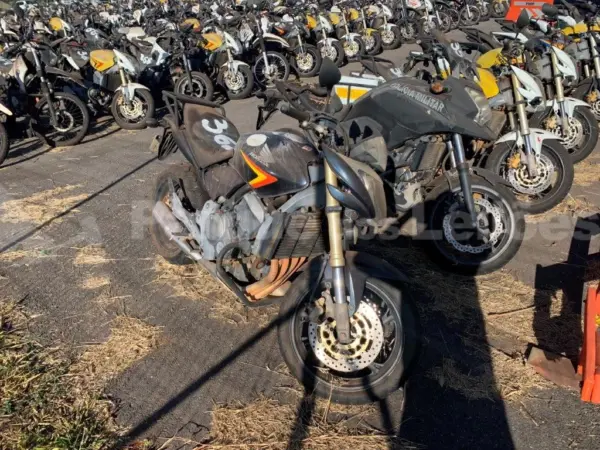 Honda CB 600 Hornetleilao viaturas policia militar