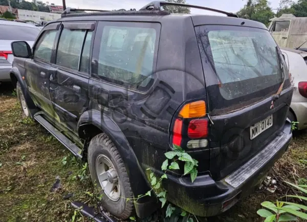 Mitsubishi Pajero Sport leilao de combate ao trafico de drogas