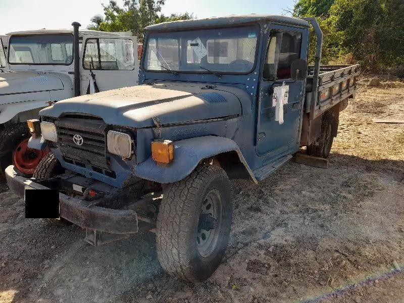 Toyota Bandeirate no leilao de veiculos