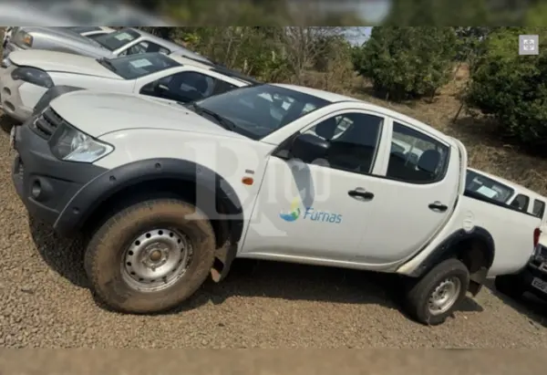 mitsubishi l200 triton Leilão veiculos da Eletrobras