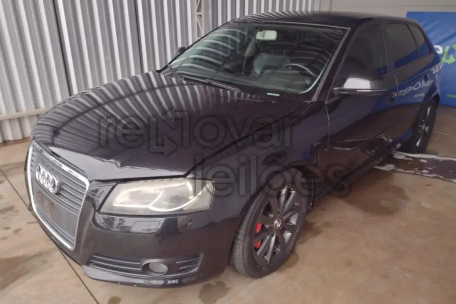 Audi A3 Spotback, Toyota Yaris, Corolla, Cruze Hatch, Saveiro Crosss e outros veículos no leilão de Banco