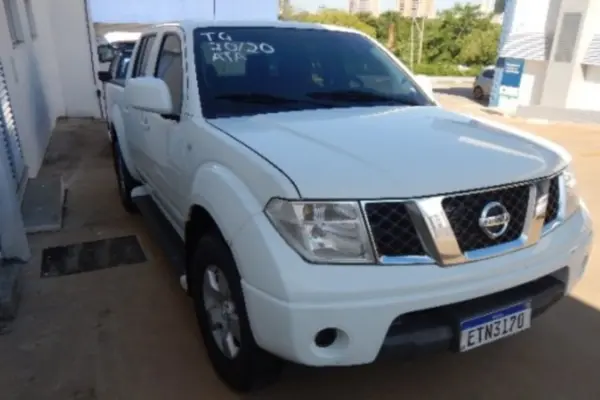 nissan-frontier-leilao-veiculos-oportunidade-investir-renda-extra
