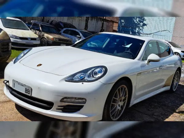 porsche-panamera-leilao-veiculos-oportunidade-investir-renda-extra
