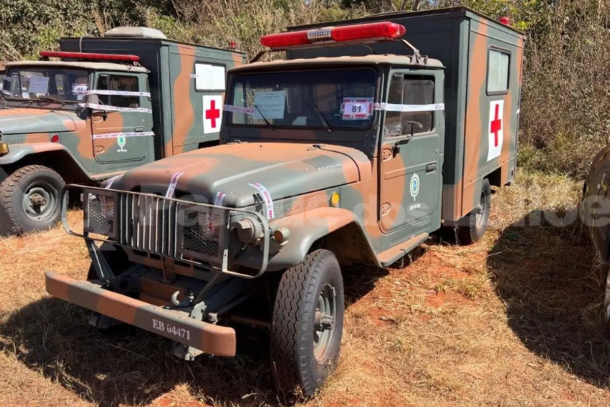 10 Land Rover Defender, 5 Toyota Bandeirante e 3 Ford F1000 no Leilão de Frota do Exército