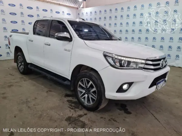 hilux-leilao-veiculos-oportunidade-investir-renda-extra
