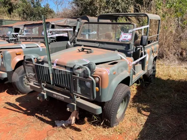 land-rover-defender-leilao-veiculos-oportunidade-investir-renda-extra
