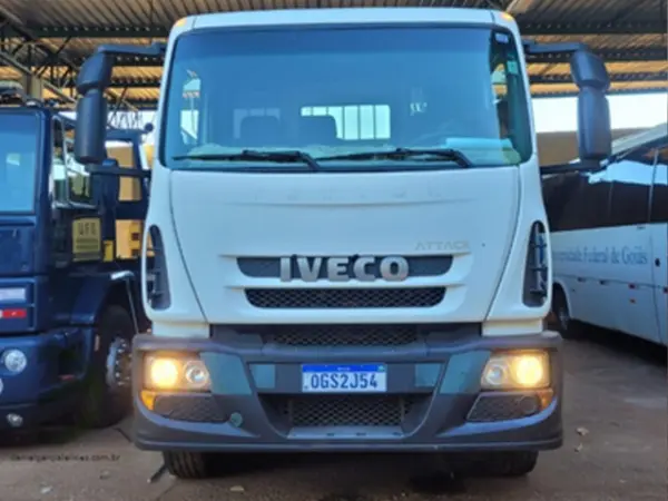 iveco-leilao-veiculos-oportunidade-investir-renda-extra
