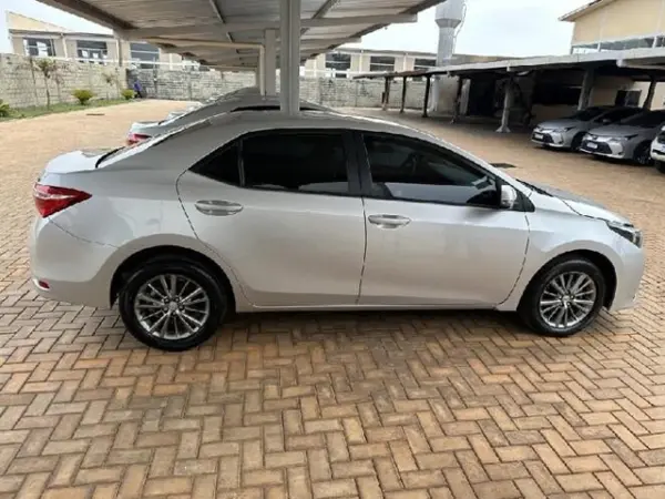 toyota-corolla-leilao-veiculos-oportunidade-investir-renda-extra
