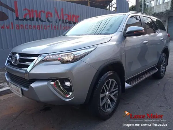 toyota-hilux-leilao-veiculos-oportunidade-investir-renda-extra