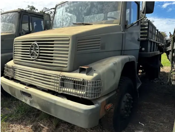 Caminhão Mercedes Benz EMP GE LA1418 4x4 2003 leilao de veiculos do exercito