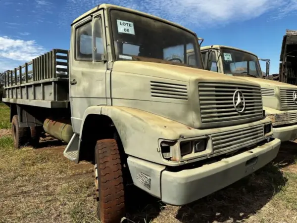 Caminhão Mercedes Benz EMP GE LA1418 4x4 2003 leilao de veiculos do exercito